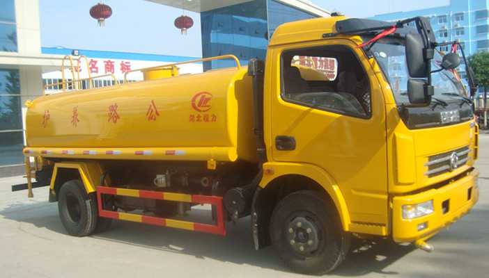 洒水车